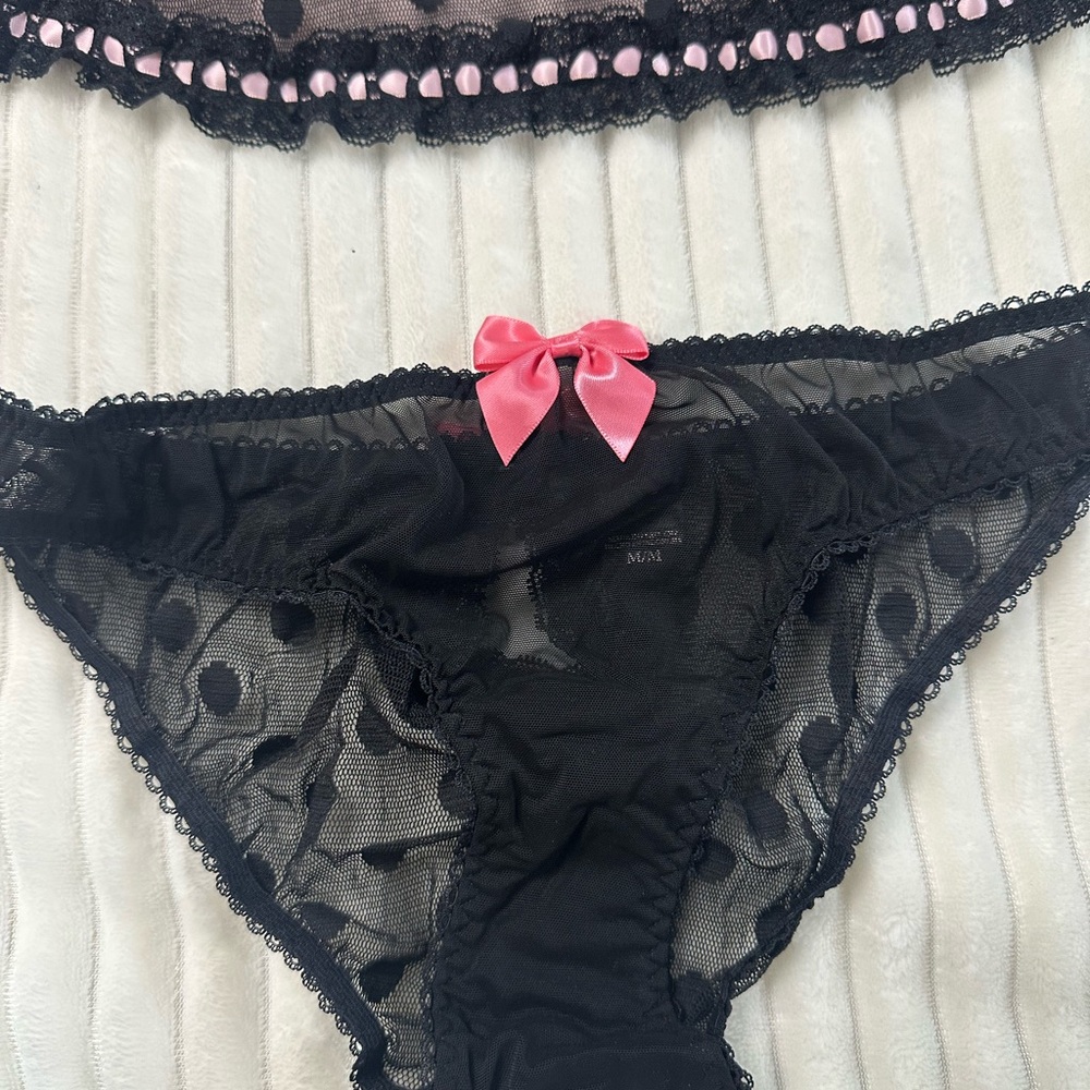 Victoria’s Secret Apron Black and Pink Polka Dot Lingerie Set - Picture 5 of 11